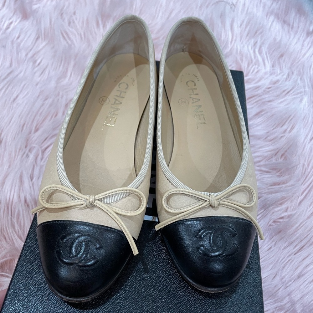 Good condition authentic chanel ballerina flats